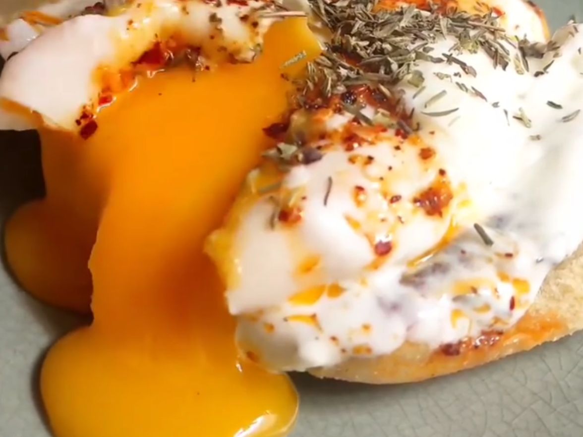 Huevos turcos al estilo bilbaíno