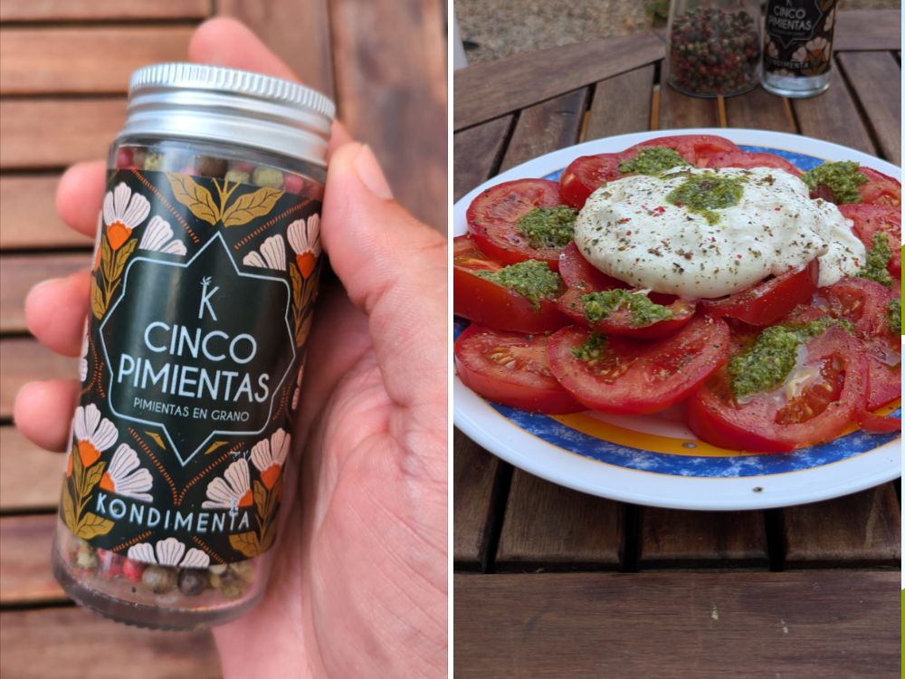 Ensalada de tomate y burrata con Cinco Pimientas