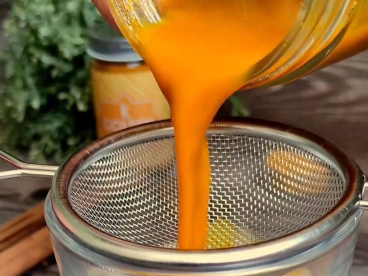 Leche Dorada con hielos