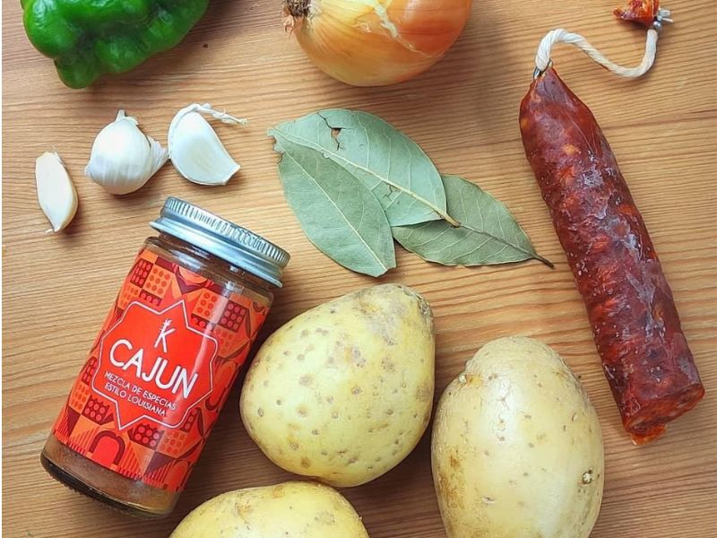 Guiso fácil de patatas a la riojana con especias Cajun